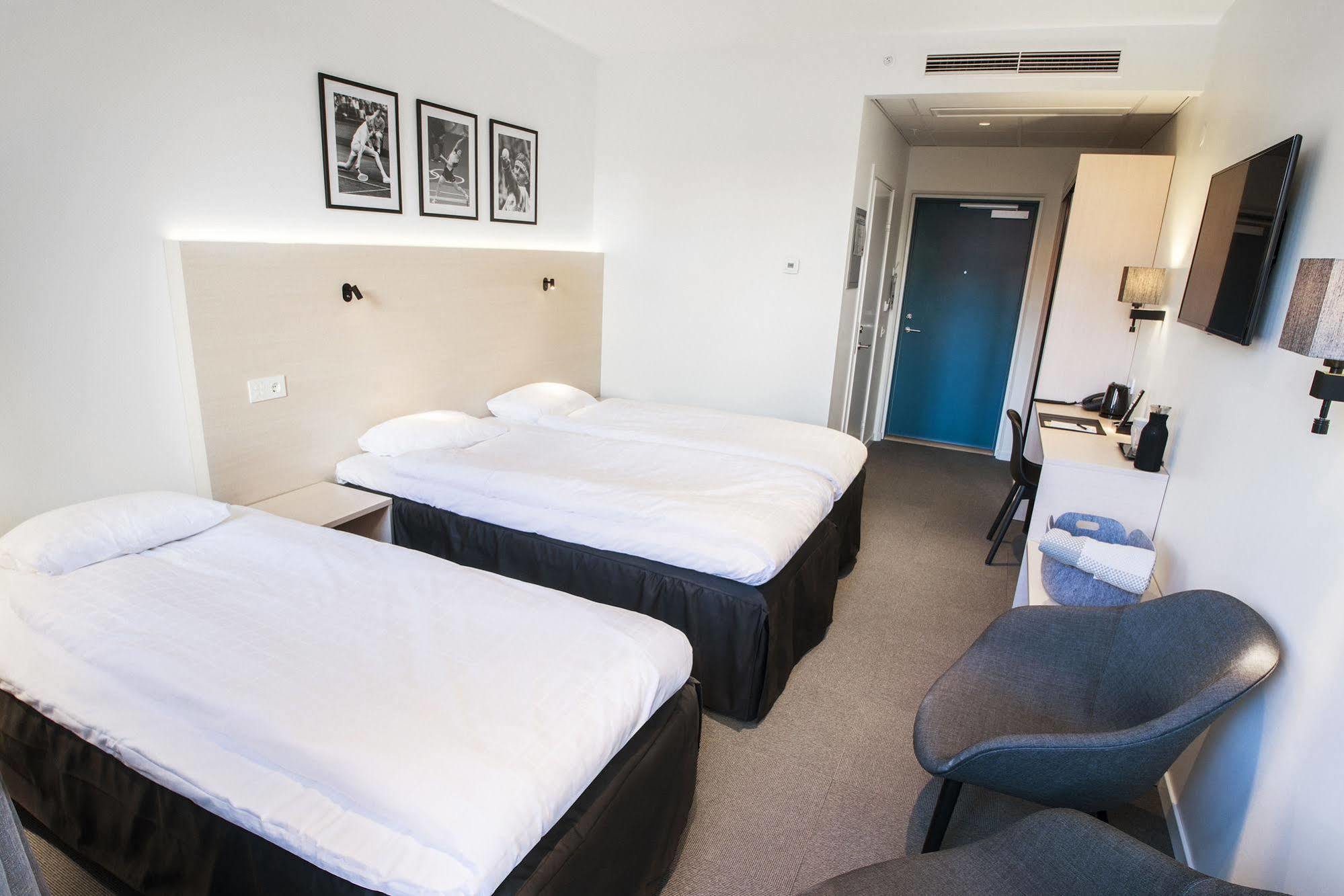 Rc Hotel Sport'S & Business Jönköping Esterno foto